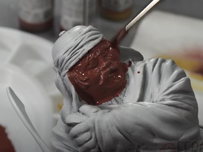 Base de color oscura del resto